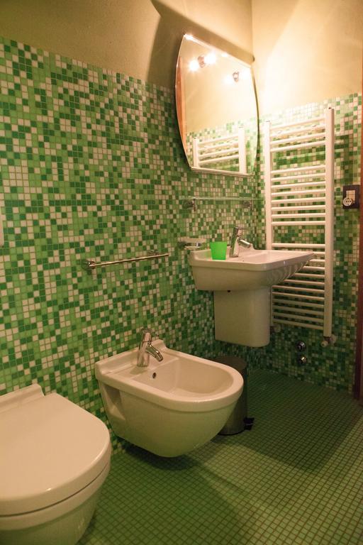 Casa Vacanze "Casale Al Pino" Riparbella Luaran gambar